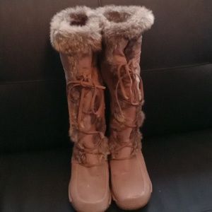 Winter fur boots